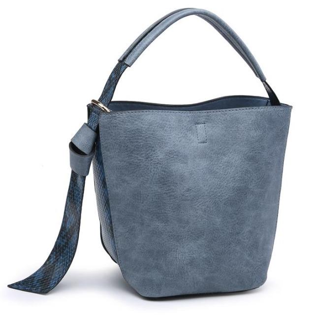 Bucket Bag-in-a-Bag Blue Snakeskin - DeVanitè Boutique