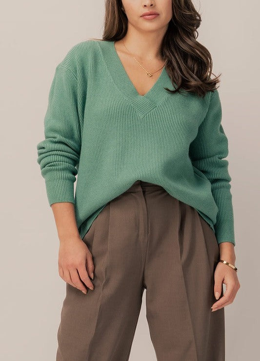 Dreamers V Neck Boxy Sweater - DeVanitè Boutique