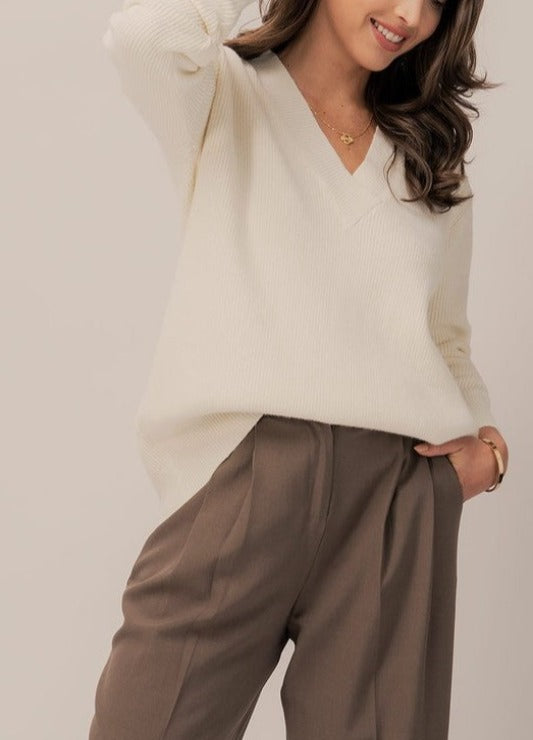 Dreamers V Neck Boxy Sweater - DeVanitè Boutique